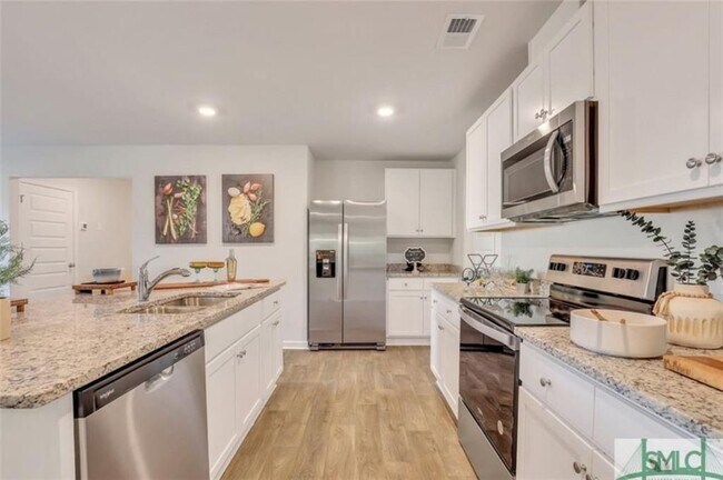 Foto del edificio - 477 Coconut Dr