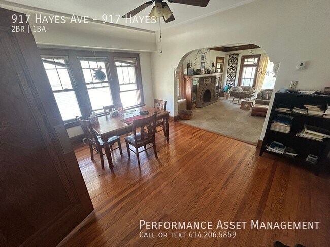 Building Photo - Charming 2BR Apartment in Prime Racine Loc...