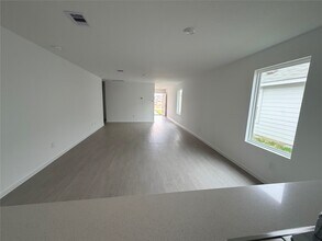 Building Photo - 29655 Knollwood Bay Rd