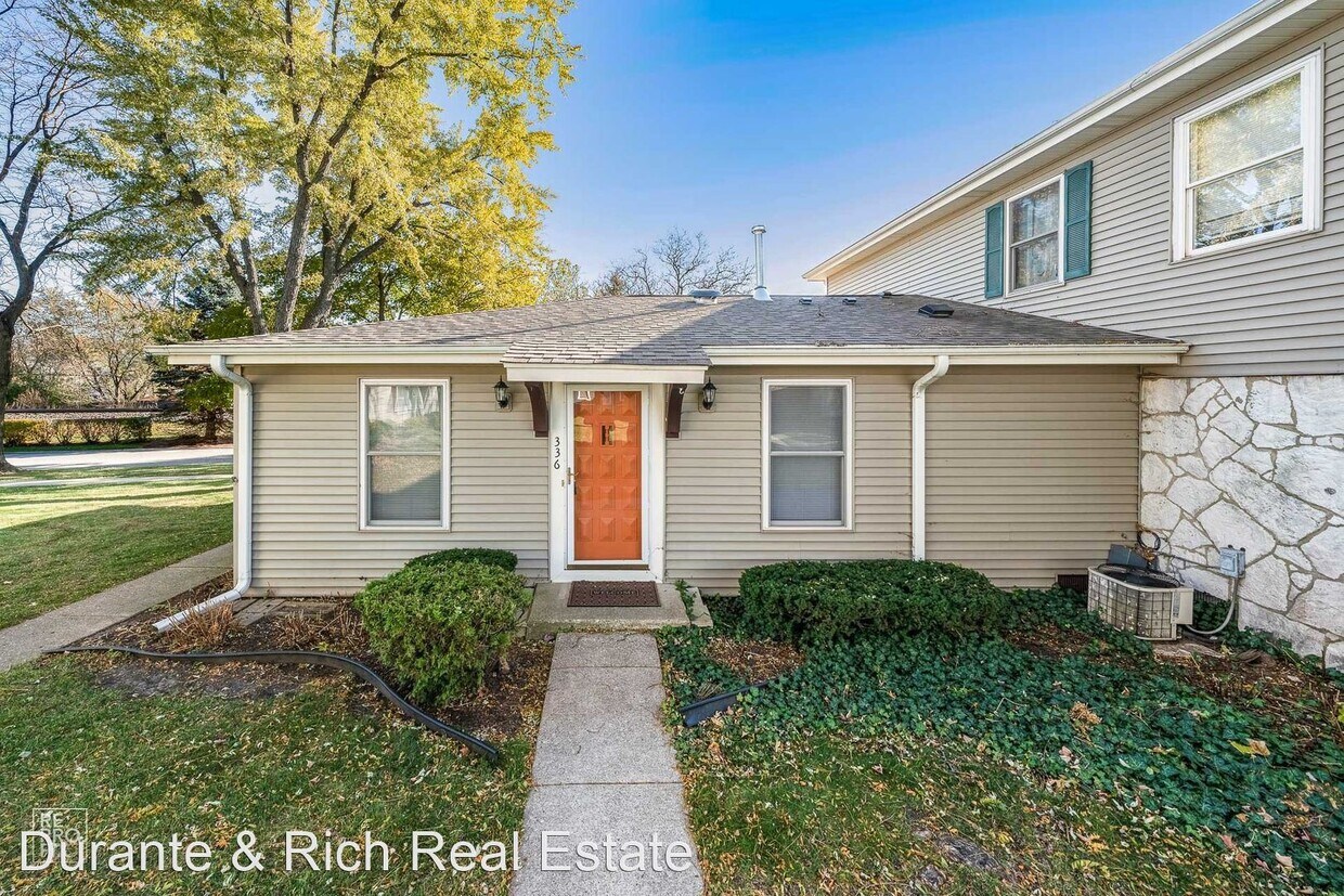 Primary Photo - 2 br, 1 bath House - 336 Russet Way
