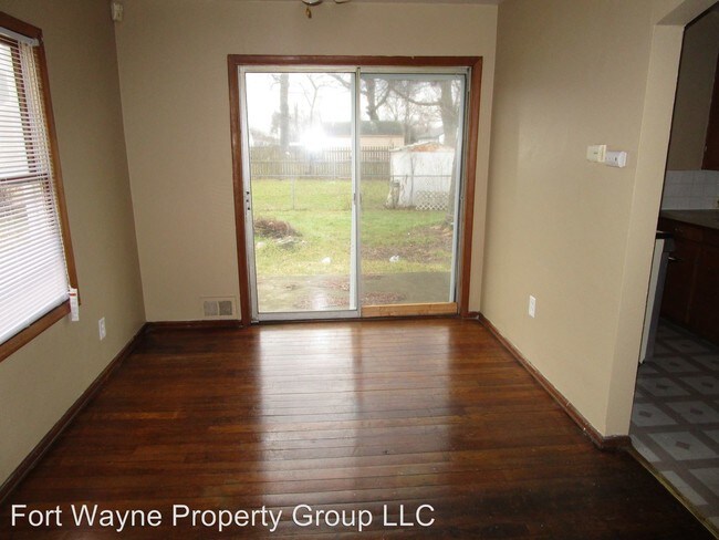 Building Photo - 1 br, 1 bath House - 508 E. Sherwood Terrace