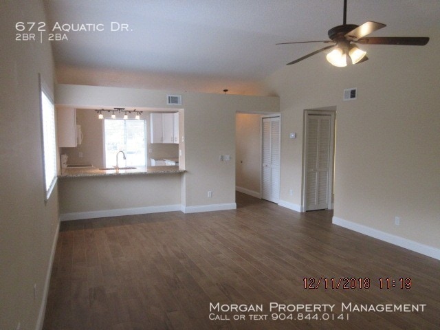 Building Photo - 672 Aquatic Dr