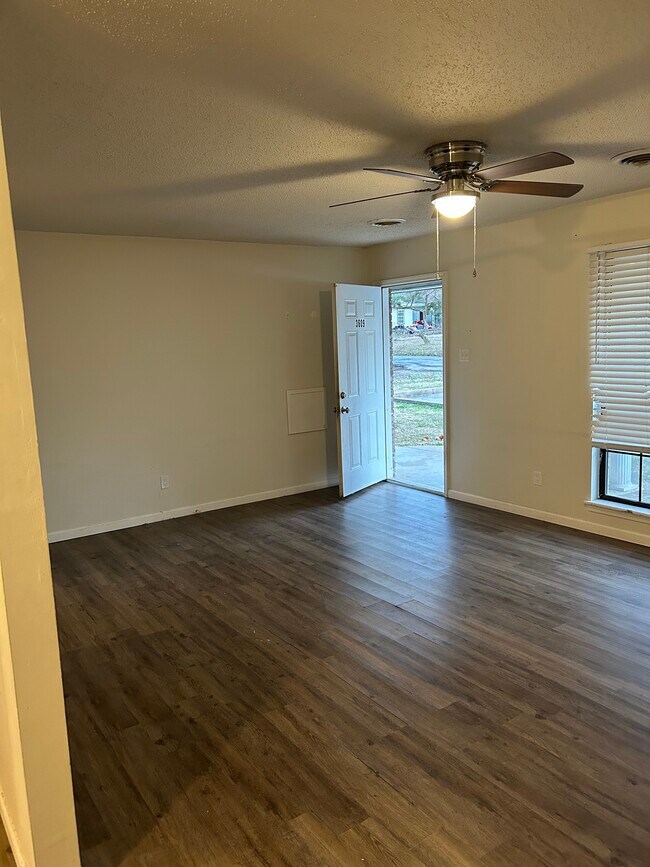 Foto del edificio - 3609 Barry Ave