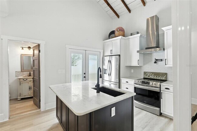 Foto del edificio - 3634 Burlington Ave N