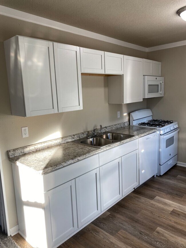 Foto del edificio - Updated 2 Bedroom 1 Bath