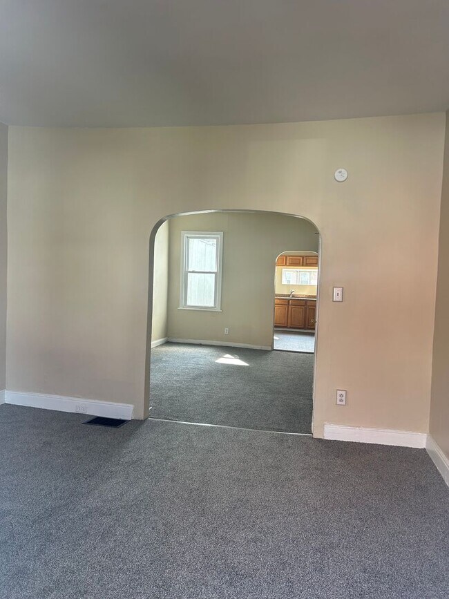 Foto del edificio - Section 8 considered.  3-bedroom row home in Midtown Harrisburg