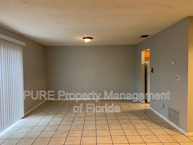 Foto del edificio - 629 NE 28th Ave