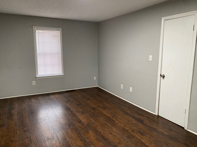 Building Photo - 22 Brianfield Cv