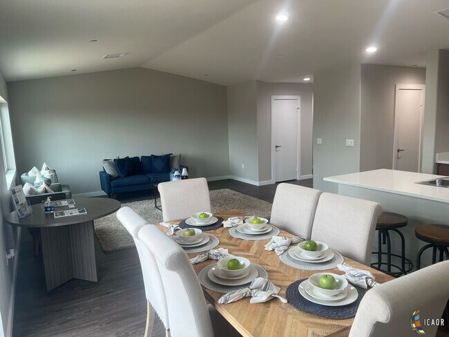 Foto del edificio - 485 Corral Ct