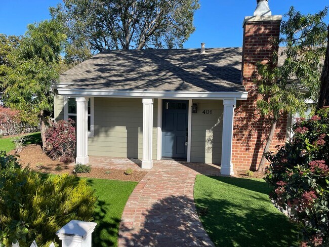 Foto del edificio - Completely Remodeled Home in San Carlos wi...