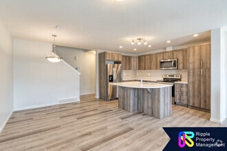Building Photo - 588 Osborne Dr SW