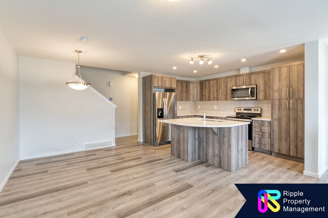 Building Photo - 588 Osborne Dr SW