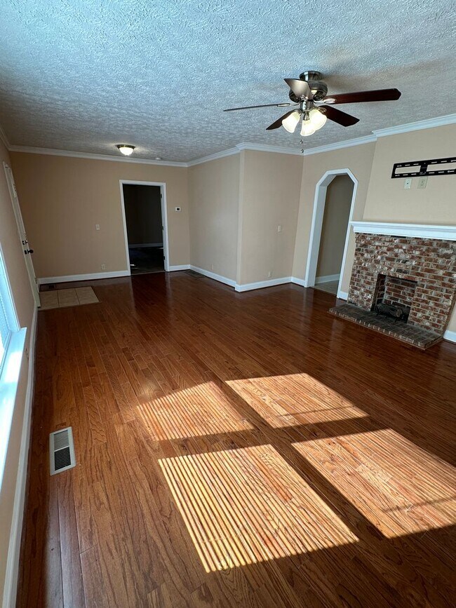 Foto del edificio - 4102 Auburn Rd