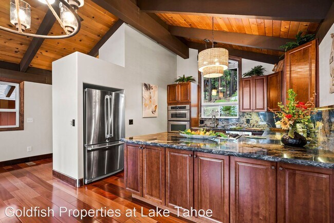 Building Photo - 3 br, 2.5 bath House - 867 Tyner Way