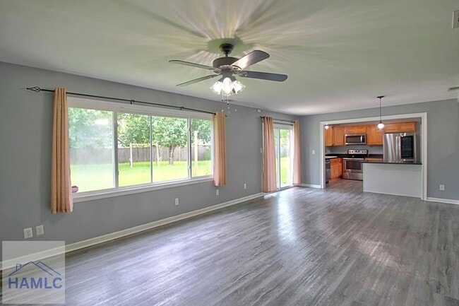 Building Photo - 511 Red Oak Rd