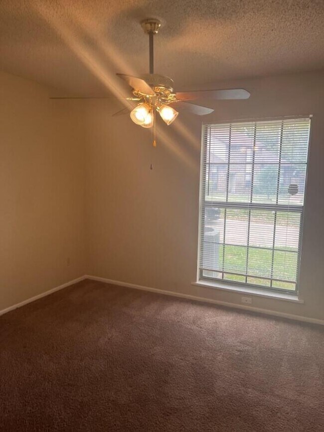 Building Photo - Coming Soon March 2024! 2/2 Townhouse with...
