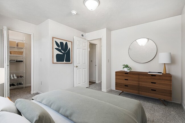 Building Photo - Trillium Pointe Apartment Homes