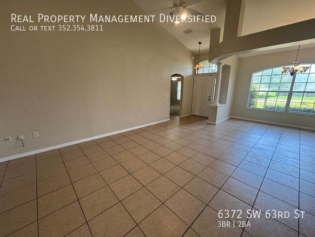Building Photo - 6372 SW 63rd St