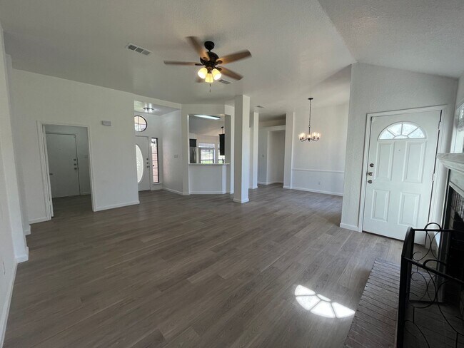 Building Photo - FULLY REMODELED 3 BR HOME IN HARKER HEIGHTS