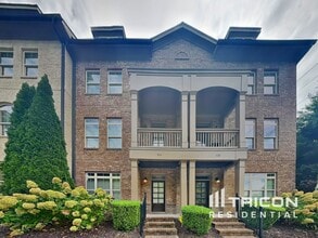 Building Photo - 516 Leighton Woods Ct