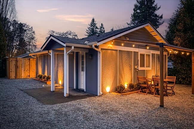 Building Photo - 210 SW 104th St