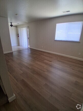 Building Photo - Bentley Street Quadplex