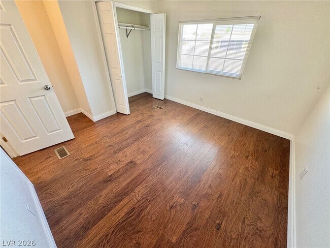 Foto del edificio - 5239 Ocala Ln