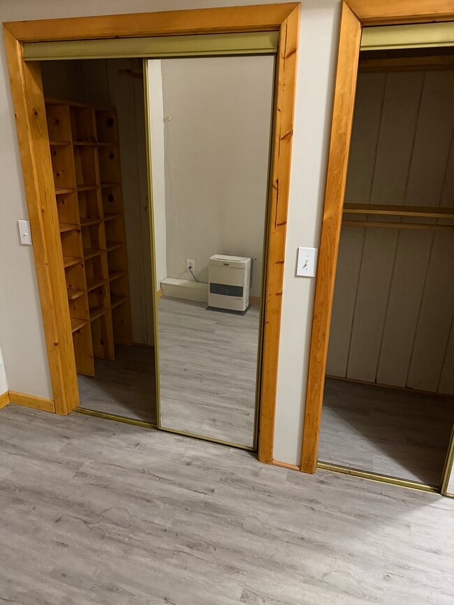 Building Photo - 654 Canoro Rd