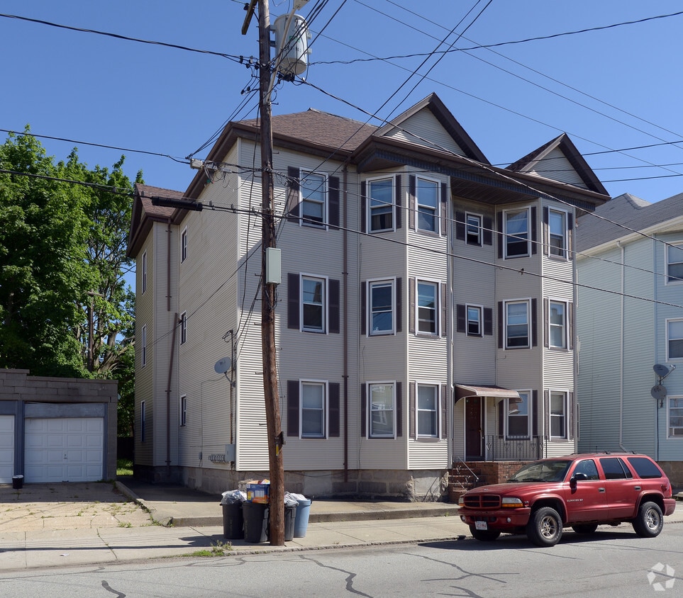 Building Photo - 301 Coffin Ave
