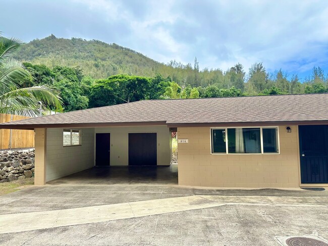 Foto del edificio - 3 Bedroom / 1 Bathroom Home on Iao Valley Rd!