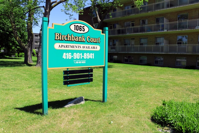 Building Photo - Birchbank Court