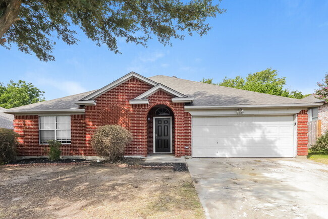 Building Photo - 1809 Clayton Dr