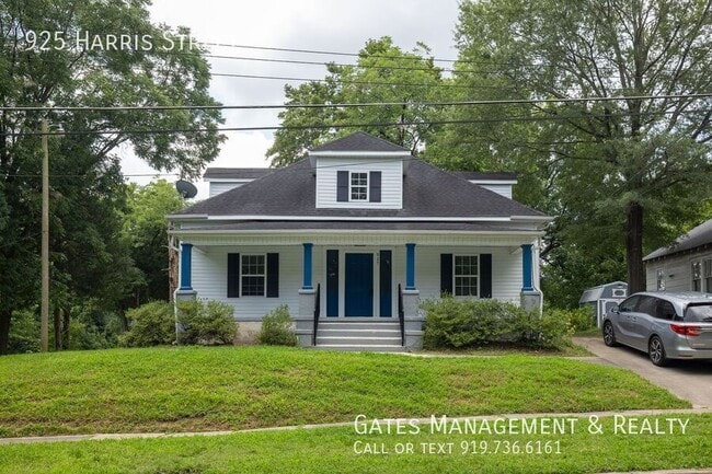Building Photo - 925 Harris St