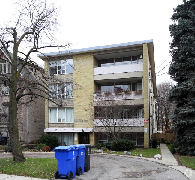 Building Photo - 14 Deer Park