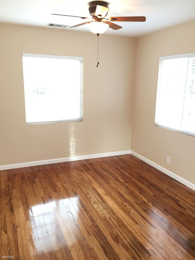 Foto del edificio - 3341 Fairway Dr
