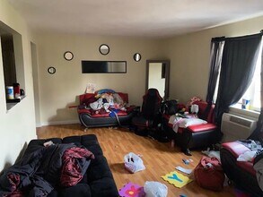 Building Photo - 740 Central St