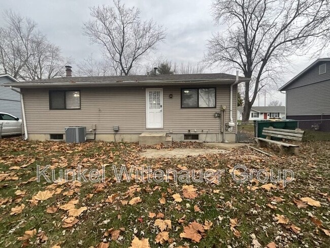 Building Photo - 801 W Nixon Dr