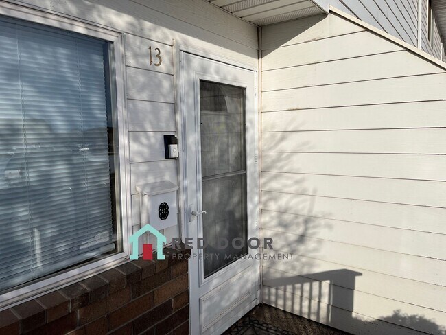 Foto del edificio - 3 bedroom Condo in ideal location