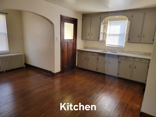 kitchen - 1278 Franklin St