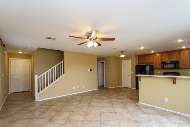 Building Photo - 8264 Wuthering Heights Ave