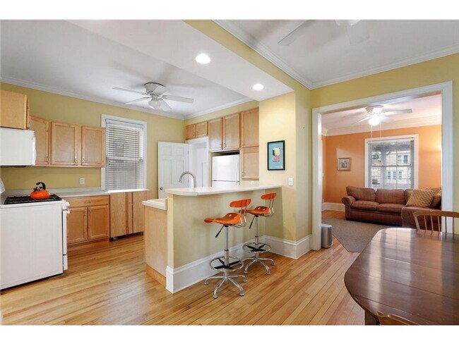 Foto del edificio - JUNE 1st  MOVE IN- CONCORDIA UNIVERSITY- 6...