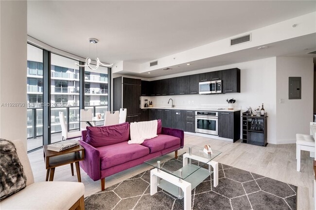 Building Photo - 45 SW 9th St