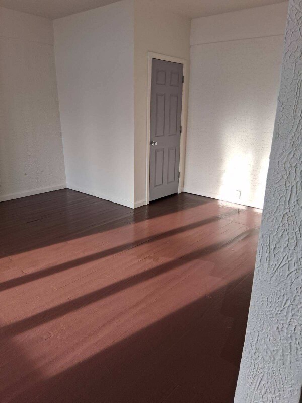 Foto del edificio - 1710 12th St