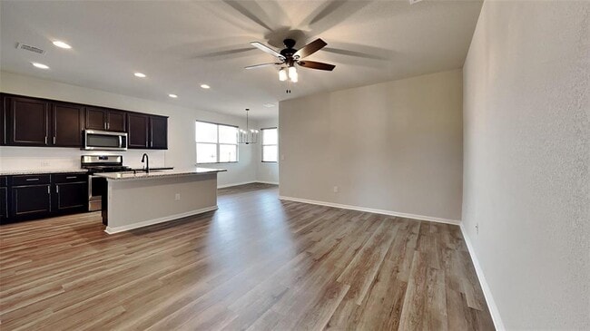 Building Photo - 201 Baum Dr