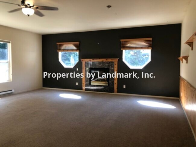 Building Photo - 501 Ridge View Dr