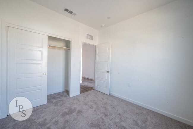 Foto del edificio - BRAND NEW CUSD Fresno Home, 3BR/2BA - Lots...