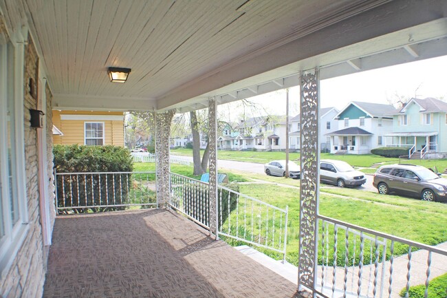 Building Photo - Rivers Edge Home: New Year, New Home: 50% ...