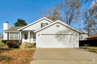 Building Photo - 174 Birchleaf Dr