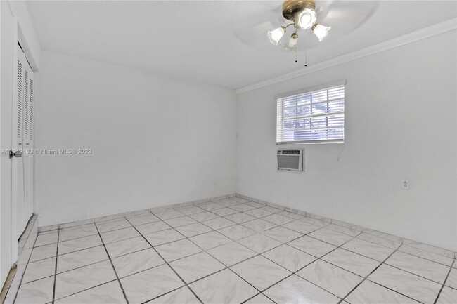 Building Photo - 8705 NW 150th Terrace