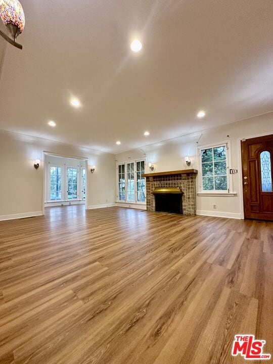 Foto del edificio - 1086 Meadowbrook Ave